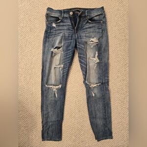 Express Sz 4 Distressed Blue Jeans